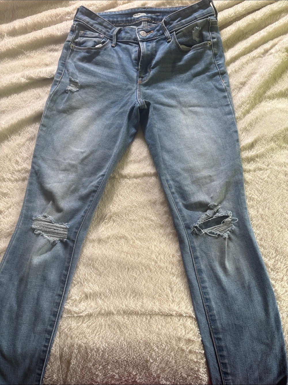 Old Navy Women's Light Wash Skinny Jeans with Subtle Distressing